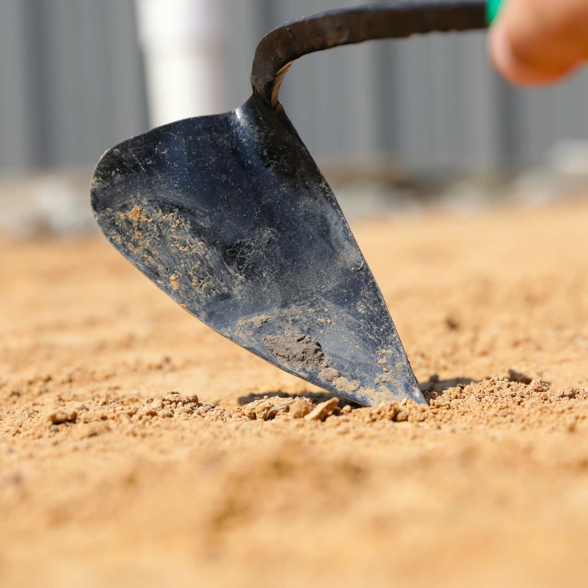 Ez-Digger Korean Triangle Blade | Short Handle - Image 3