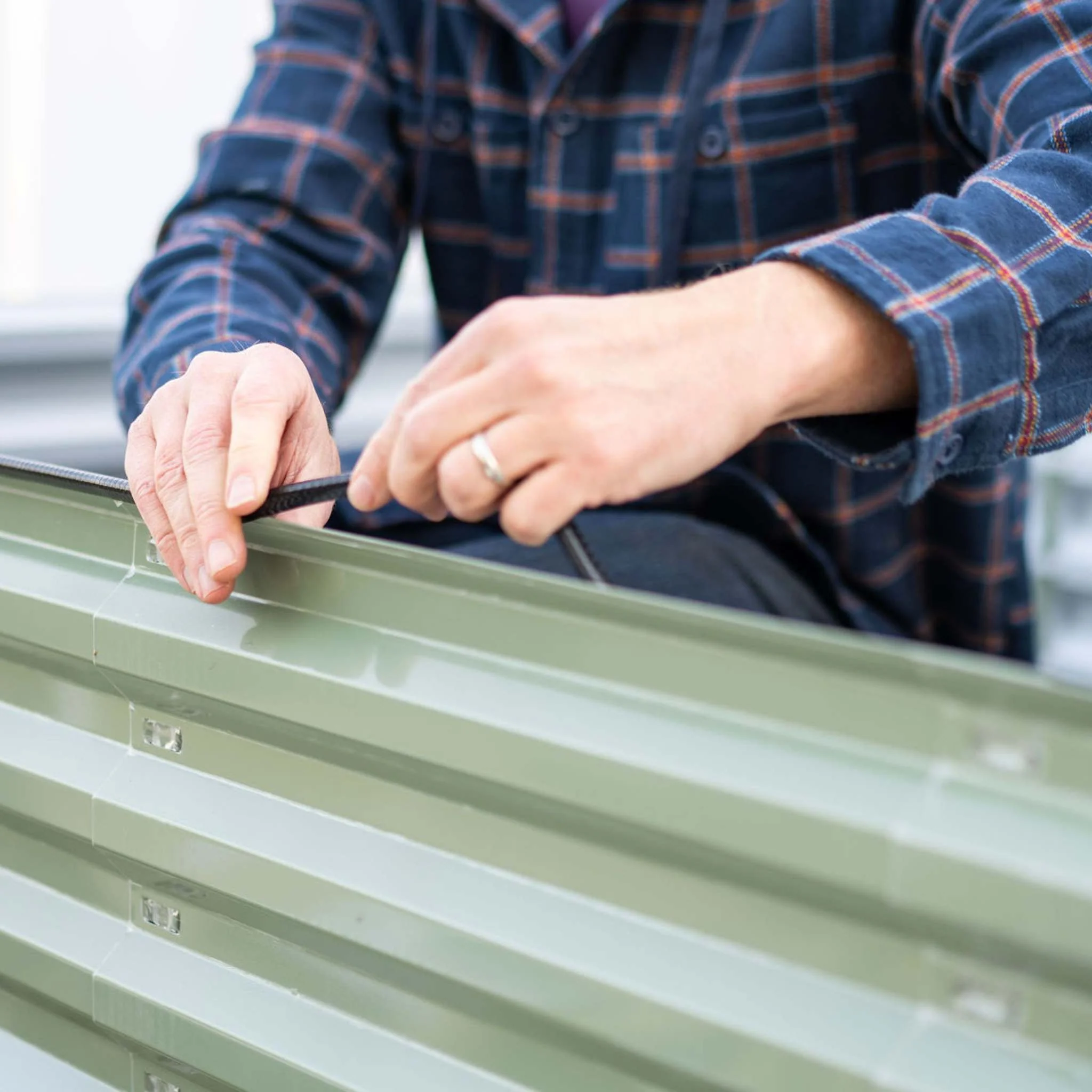 17" Metal Modular Raised Garden Bed Kit | 6 in 1 "No Tools Needed" - Image 11